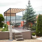 Ivona 2 Apartment