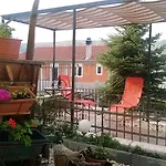Apartment Ivona 2 *