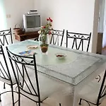 Ivona 2 Apartment Trogir