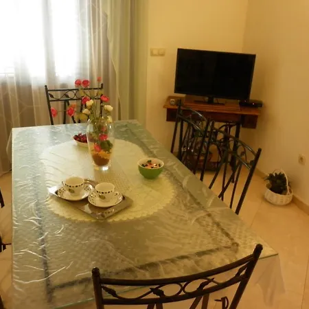 Ivona 2 Apartment Trogir