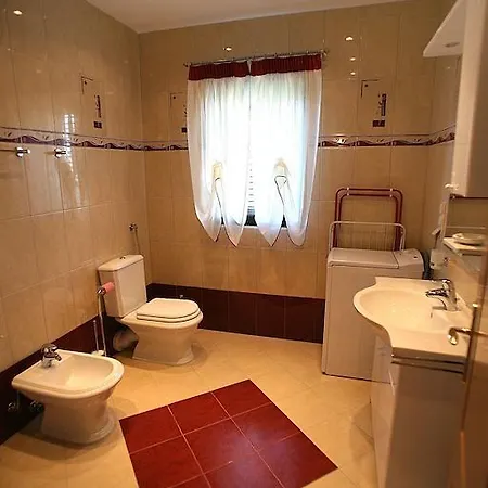 Apartment Ivona 2 *