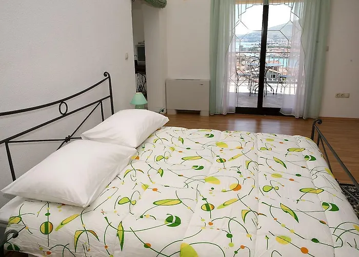 아파트 Ivona 2 트로기르