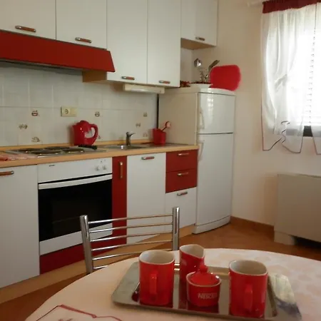 Ivona 2 Trogir