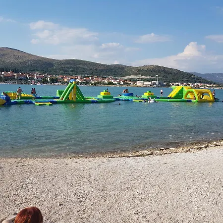 Apartament Ivona 2 *