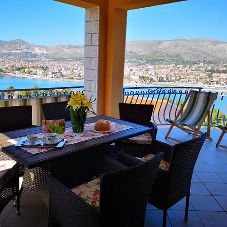 Apartment Ivona 2 *