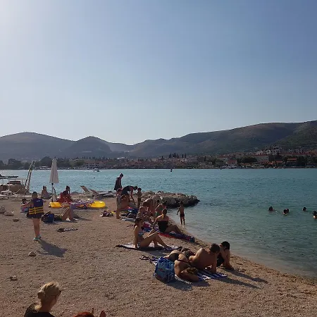 Ivona 2 * Trogir